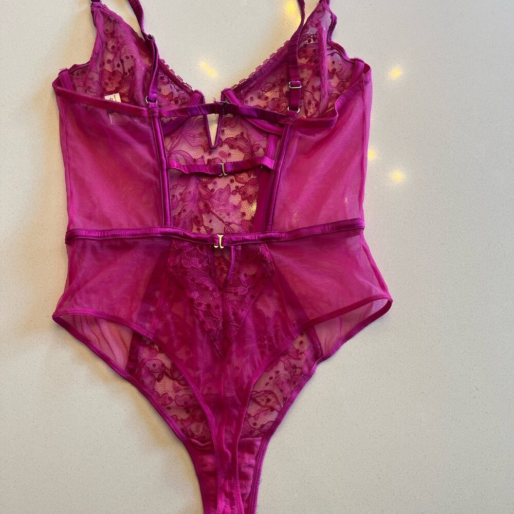 Fleur Du Mal Flocked Lace Thong Bodysuit - Hot Pink M - Picture 3 of 4
